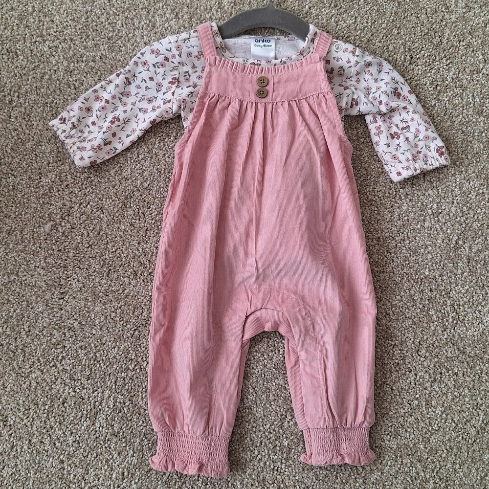 Newborn NWT Floral Print Shirt & Overalls Set